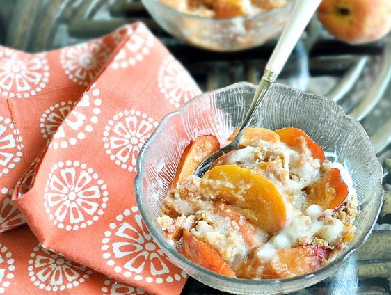 Repinned over 10,000 times, the recipe is so healthy you can go ahead and have two bowls. For breakfast! https://lett-trim.today/2011/06/26/peach-breakfast-bake/ Repinned over 10,000 times, the recipe is so healthy you can go ahead and have two bowls. For breakfast! https://lett-trim.today/2011/06/26/peach-breakfast-bake/