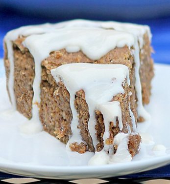 Cinnamon Roll Pie - How can something so decadent and GOOEY be so healthy?! ... I've brought this pie to countless parties, and NO ONE has guessed! https://lett-trim.today/2011/12/05/deep-dish-cinnamon-roll-pie/ @choccoveredkt