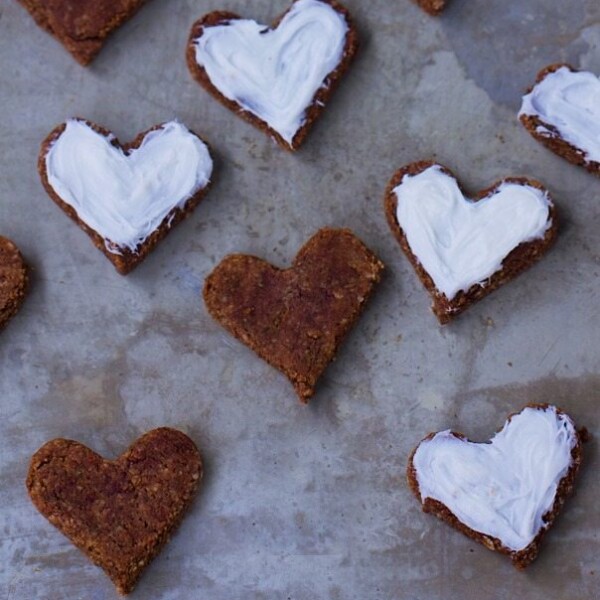 Homemade Chocolate Sugar Cookies - So soft and chewy and just perfect… and NO flour! https://lett-trim.today/ @choccoveredkt