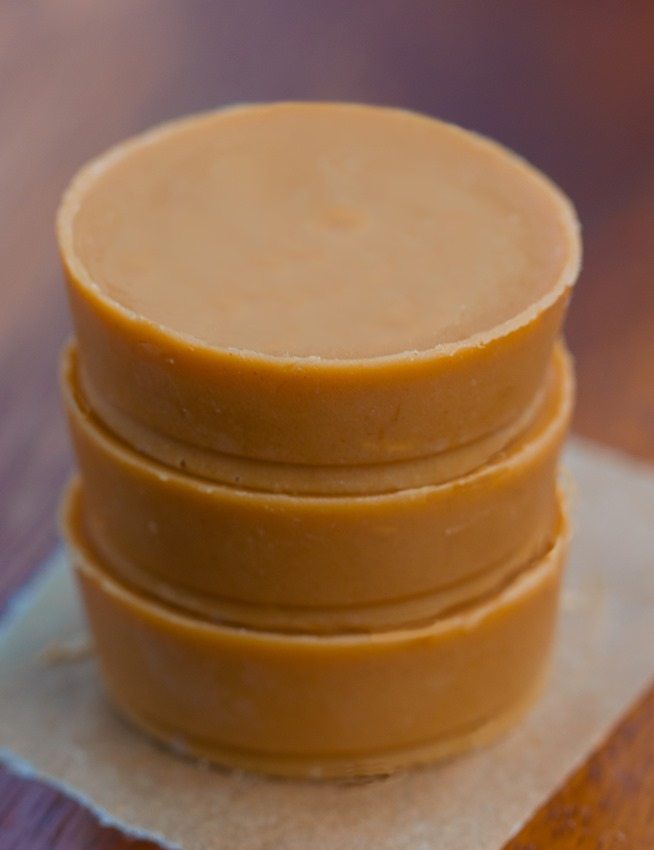 Clean Eating Fudge - 3 ingredients, no sugar, no bake healthy "melt in your mouth" fudge... Read More » https://lett-trim.today/2016/01/26/unbelievable-melty-gooey-brownies/ @choccoveredkt Clean Eating Fudge - 3 ingredients, no sugar, no bake healthy "melt in your mouth" fudge... Read More » https://lett-trim.today/2016/01/26/unbelievable-melty-gooey-brownies/ @choccoveredkt