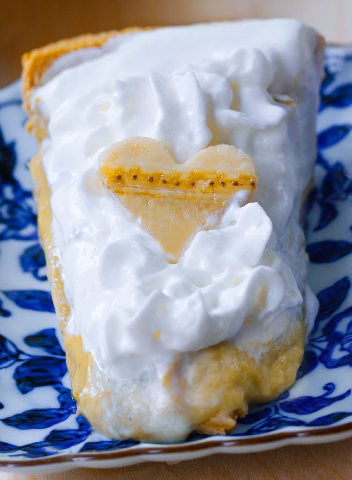Banana Pudding Pie – Ingredients: 1 1/2 cups mashed banana, 2 cups milk of choice, 1 tsp pure vanilla extract, 1/2 cup… Full recipe: https://lett-trim.today @choccoveredkt Banana Pudding Pie – Ingredients: 1 1/2 cups mashed banana, 2 cups milk of choice, 1 tsp pure vanilla extract, 1/2 cup… Full recipe: https://lett-trim.today @choccoveredkt