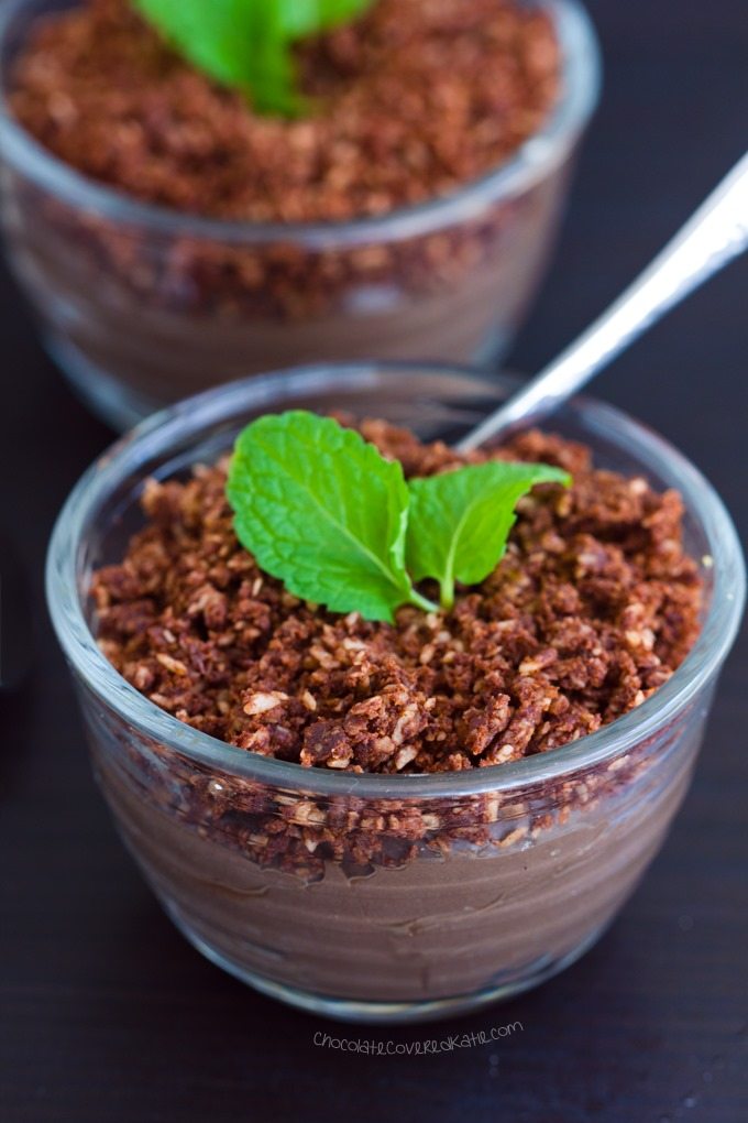 Dirt Pudding Cups - 2 cups milk of choice, 1/4 cup cocoa powder, 1/2 tsp vanilla extract, 1 1/2 cup... Full recipe: https://lett-trim.today/2016/07/25/dirt-pudding-cups-healthy/ @choccoveredkt Dirt Pudding Cups - 2 cups milk of choice, 1/4 cup cocoa powder, 1/2 tsp vanilla extract, 1 1/2 cup... Full recipe: https://lett-trim.today/2016/07/25/dirt-pudding-cups-healthy/ @choccoveredkt