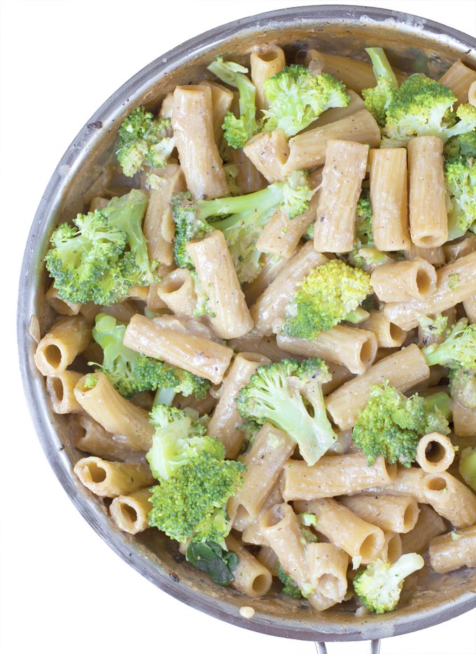 Broccoli Garlic Pasta - Ingredients: 3 cups broccoli, 2 tbsp minced garlic, 2 1/2 tsp... Full recipe: https://lett-trim.today/2016/08/15/garlic-pasta-broccoli-vegan/ @choccoveredkt Broccoli Garlic Pasta - Ingredients: 3 cups broccoli, 2 tbsp minced garlic, 2 1/2 tsp... Full recipe: https://lett-trim.today/2016/08/15/garlic-pasta-broccoli-vegan/ @choccoveredkt
