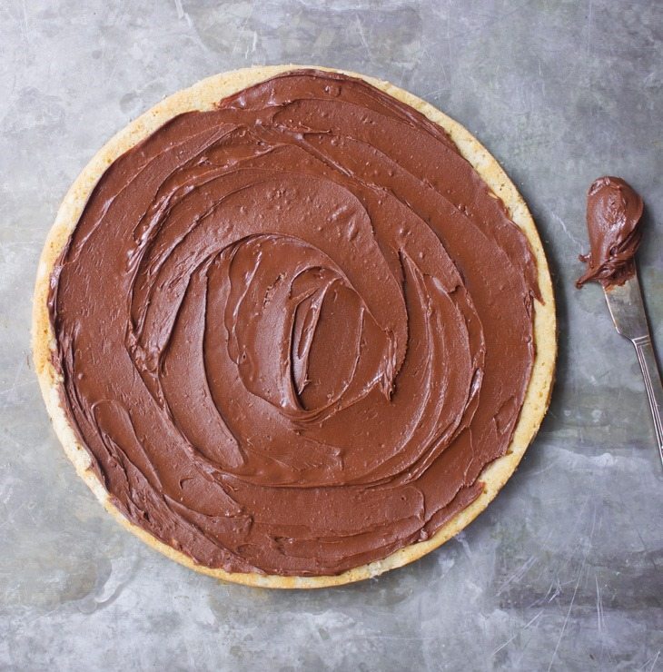 chocolate dessert pizza chocolate dessert pizza