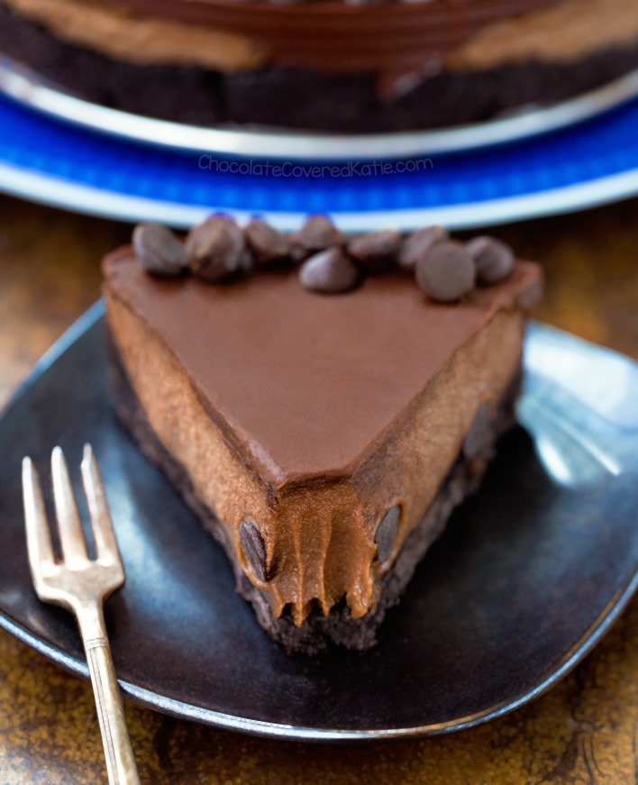 Raw Chocolate Cheesecake Recipe (Vegan, Paleo) Raw Chocolate Cheesecake Recipe (Vegan, Paleo)