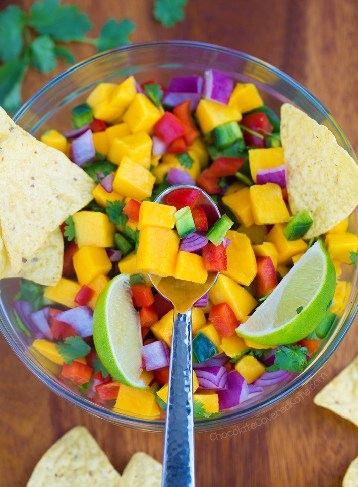 5 Minute Mango Salsa Recipe (Vegan, Whole Foods) 5 Minute Mango Salsa Recipe (Vegan, Whole Foods)