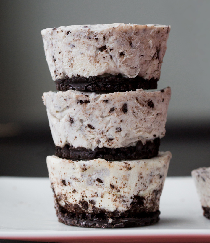 Keto Cookies'n Cream Fat Bomb Recipe Keto Cookies'n Cream Fat Bomb Recipe