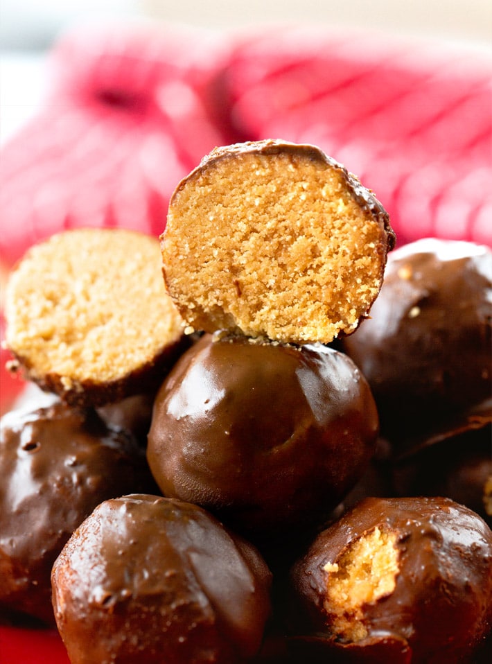 Vegan Peanut Butter Balls With Chocolate Vegan Peanut Butter Balls With Chocolate