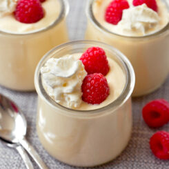 Vegan White Chocolate Mousse (Eggless)