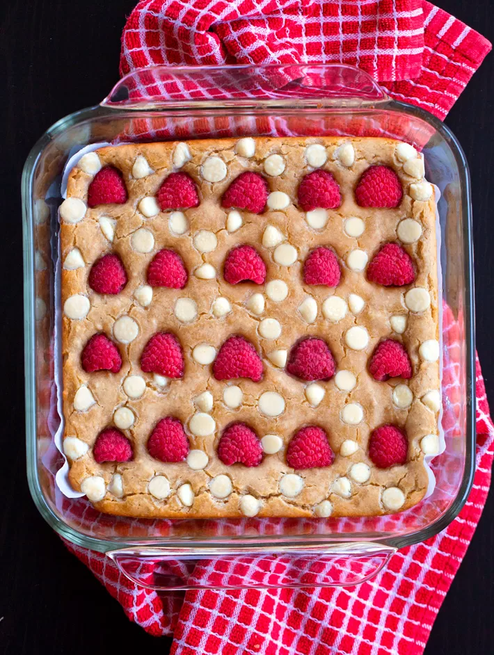 Vegan White Chocolate Blondies Vegan White Chocolate Blondies