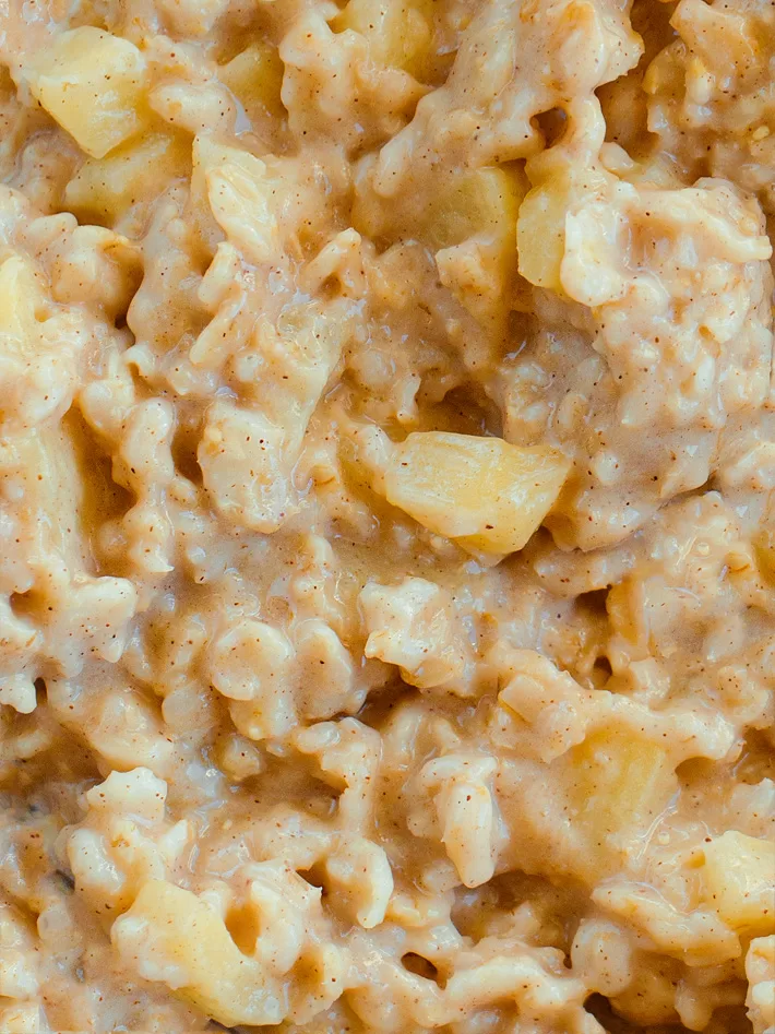 Vegan Apple Oatmeal Porridge Vegan Apple Oatmeal Porridge