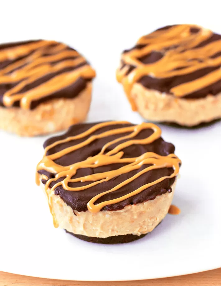 Mini Peanut Butter Cheesecakes Mini Peanut Butter Cheesecakes
