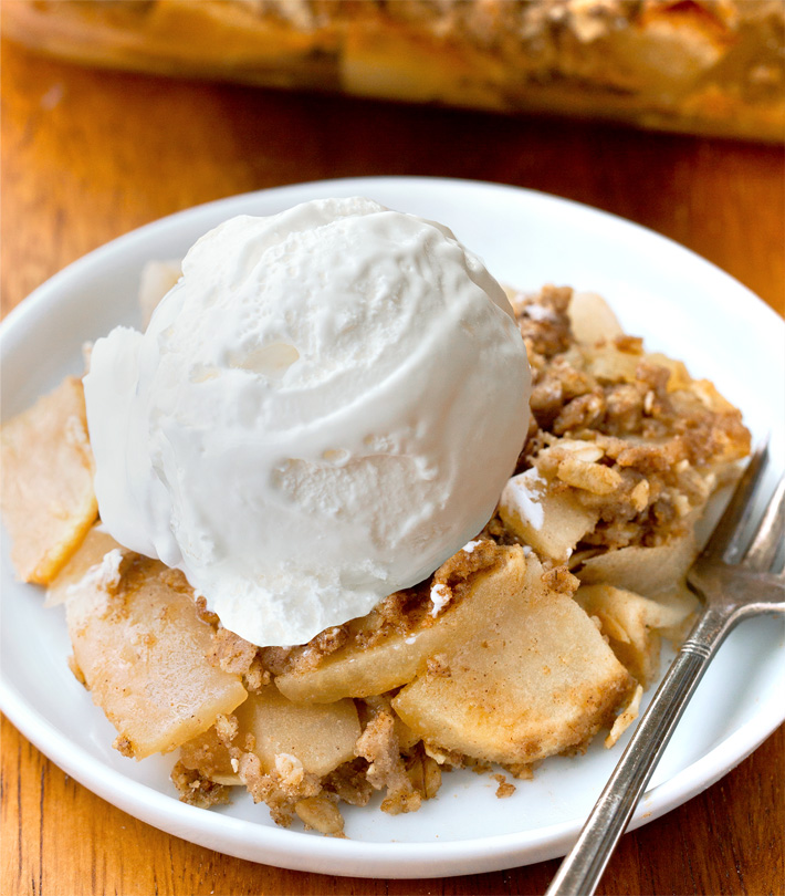 The Best Old Fashioned Apple Crisp Recipe The Best Old Fashioned Apple Crisp Recipe
