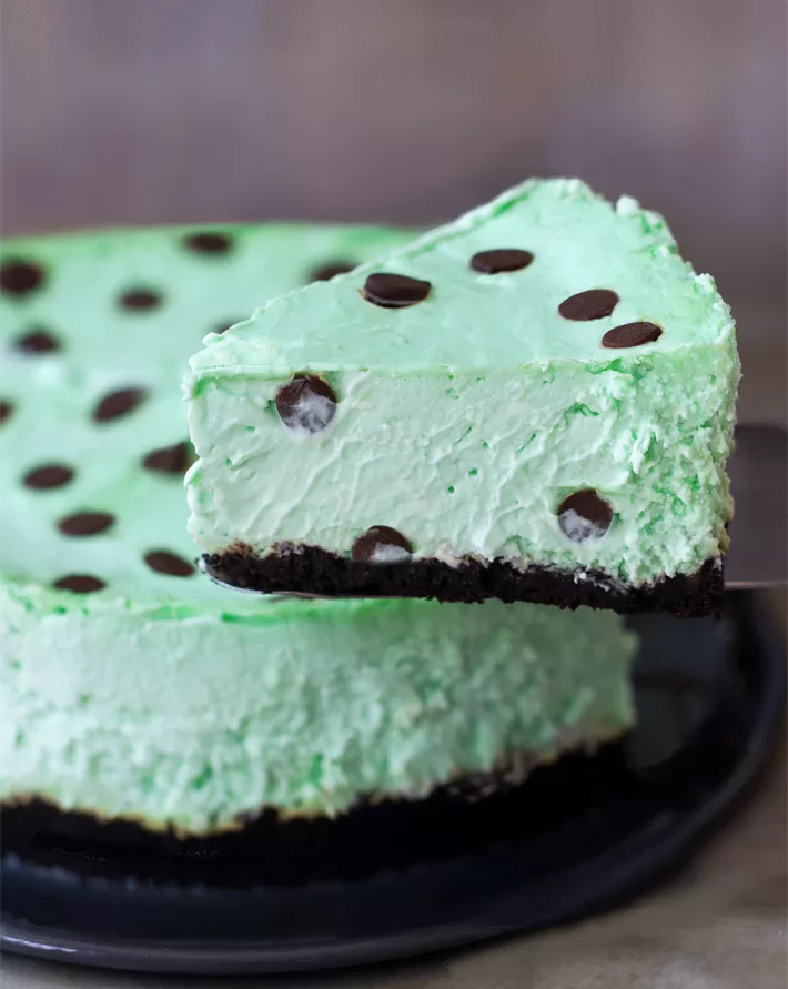 Mint Chocolate Chip Cheesecake With Oreo Crust