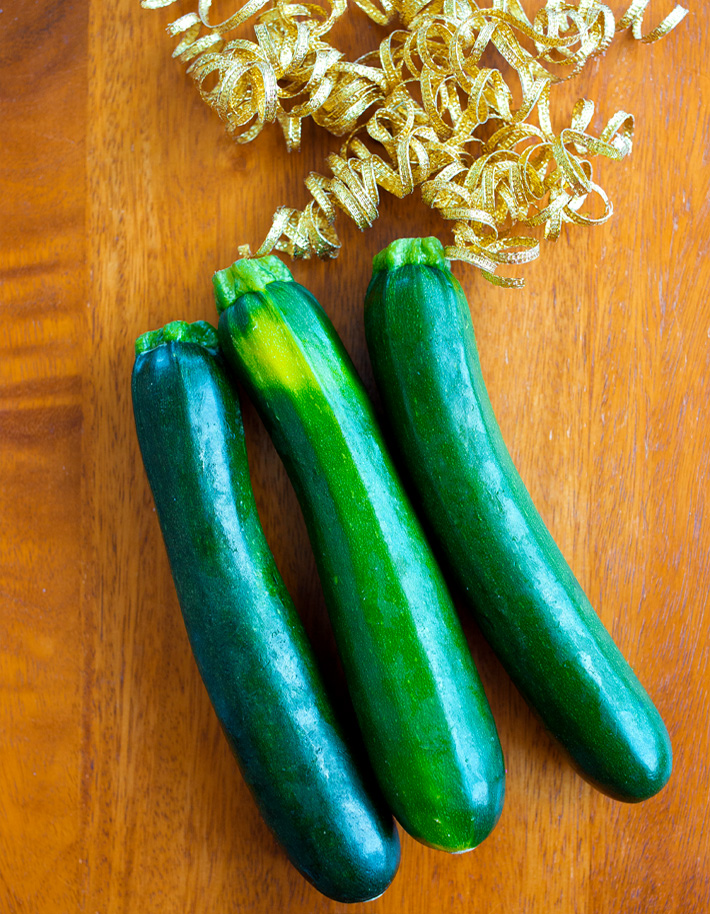 Raw Green Zucchini Summer Squash Raw Green Zucchini Summer Squash