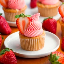 Vegan Strawberry Cupcakes Recipe