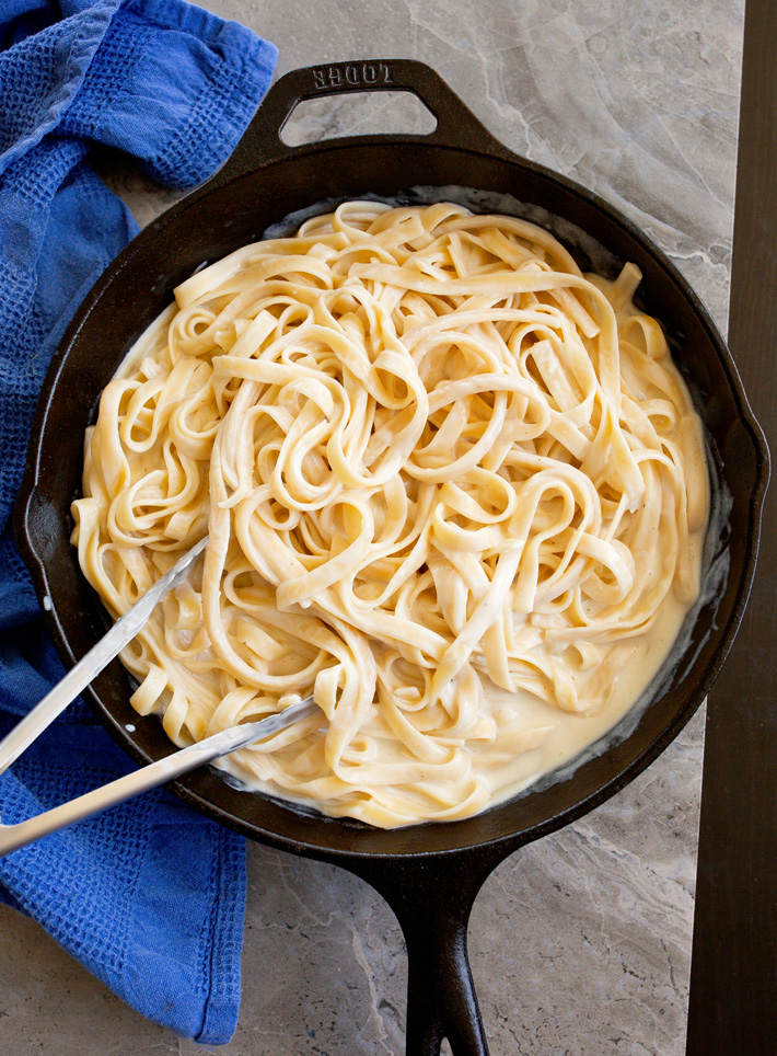 Cashew Garlic Alfredo With Nutritional Yeast Cashew Garlic Alfredo With Nutritional Yeast
