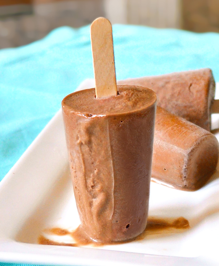 Easy Chocolate Fudge Popsicles Easy Chocolate Fudge Popsicles