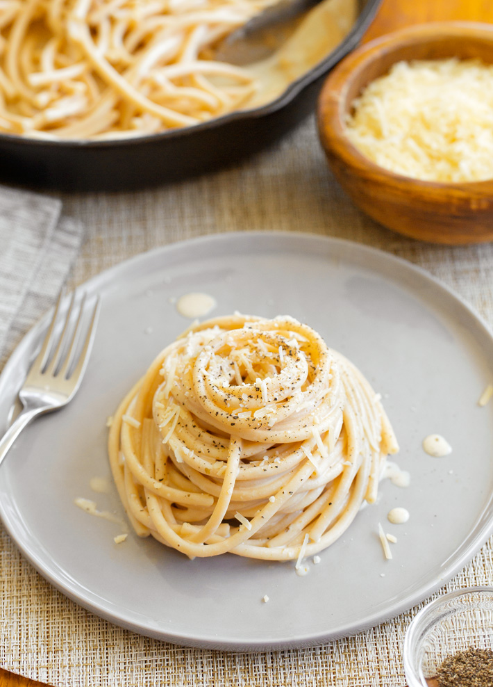 Vegan Cacio e Pepe Pasta Vegan Cacio e Pepe Pasta