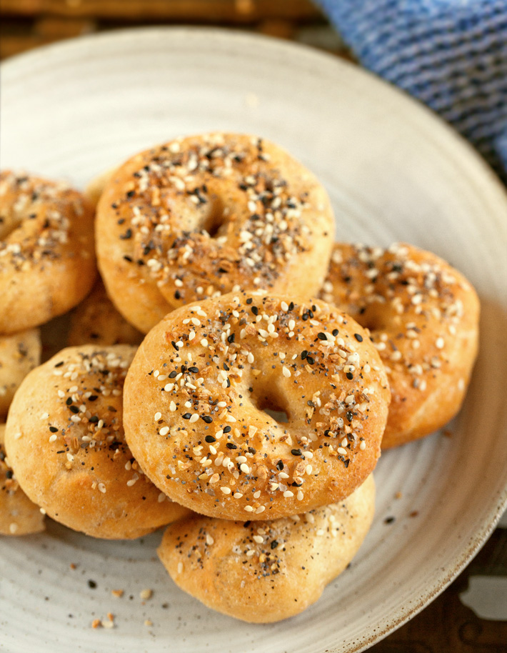 Easy Bagels with Sesame Seeds and Self Rising Flour Easy Bagels with Sesame Seeds and Self Rising Flour