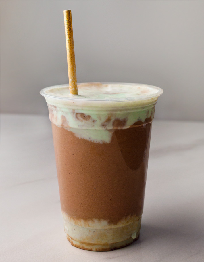 Easy Mint Chocolate Shamrock Swirl Milkshake Easy Mint Chocolate Shamrock Swirl Milkshake