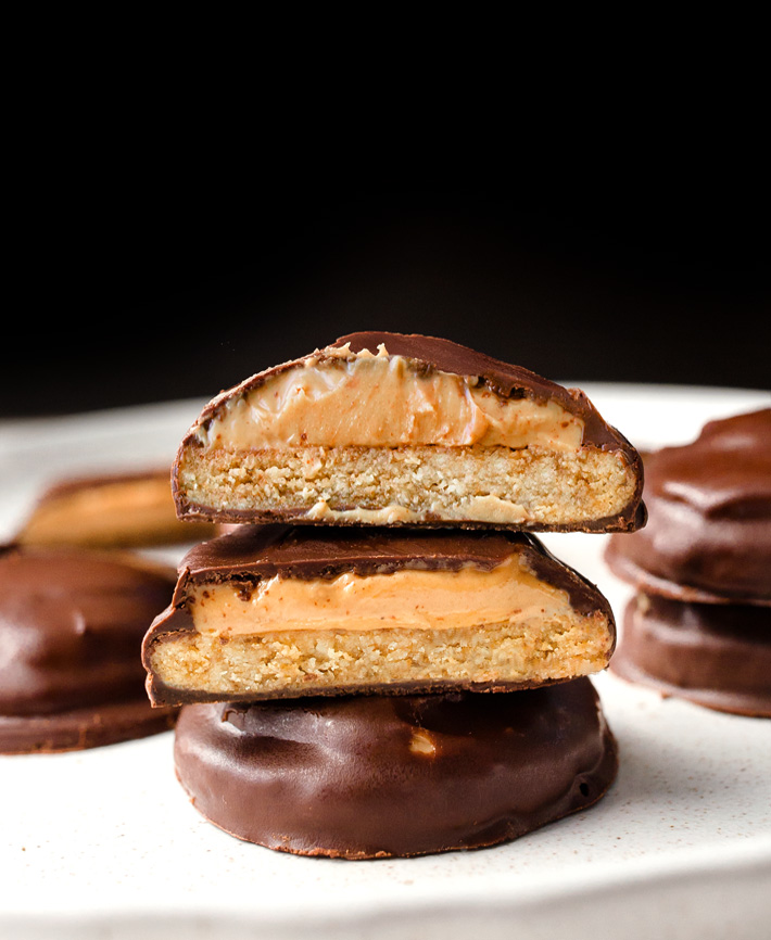 Vegan Peanut Butter Tagalongs Vegan Peanut Butter Tagalongs