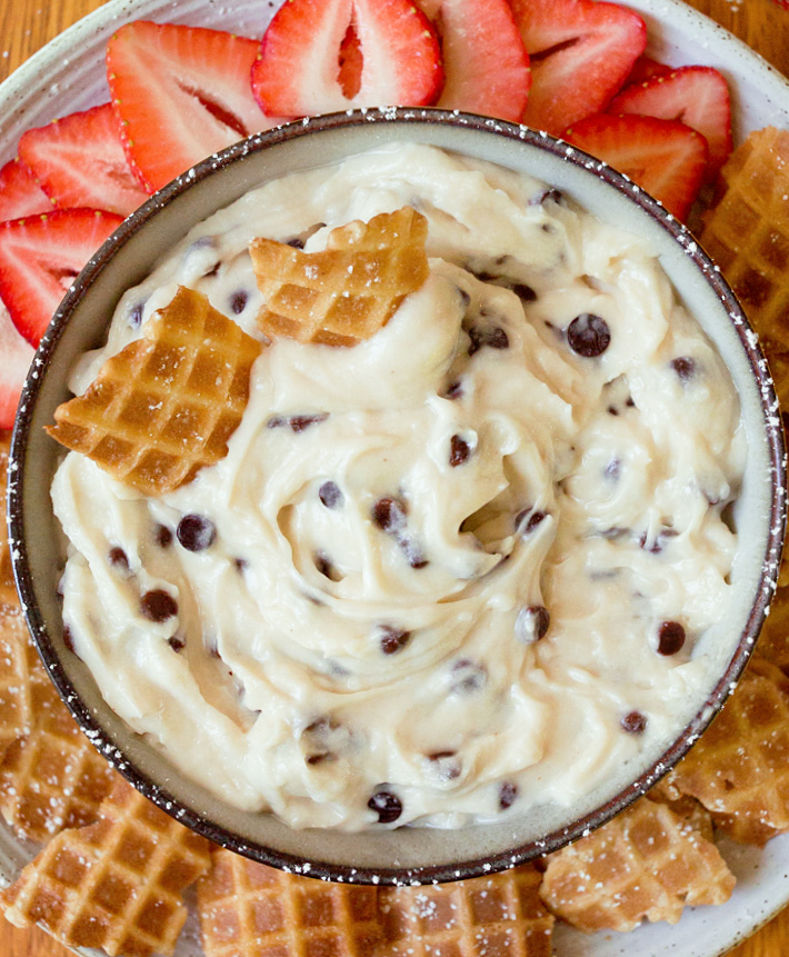 Chocolate Chip Cannoli Dip Chocolate Chip Cannoli Dip