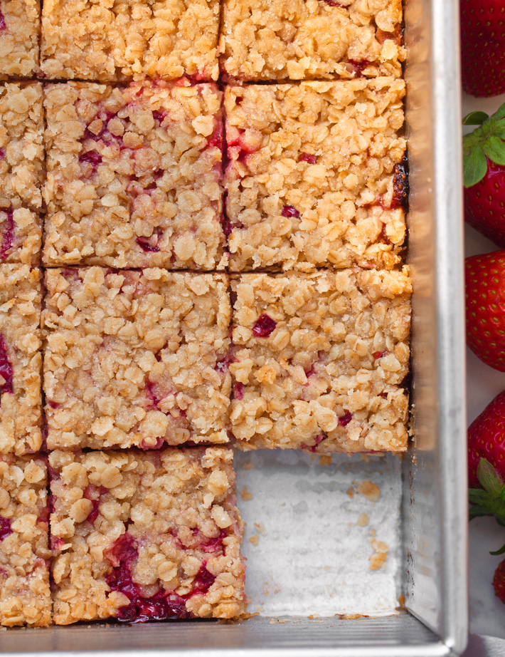 Strawberry Snack Bars With Oats Strawberry Snack Bars With Oats