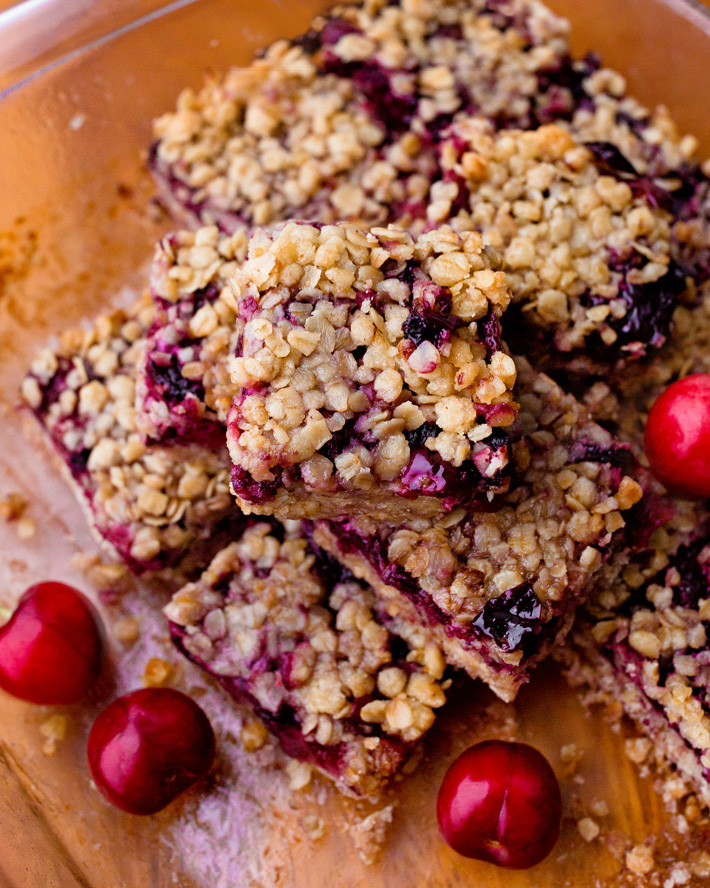 Fresh Cherry Oatmeal Crumble Bars Fresh Cherry Oatmeal Crumble Bars