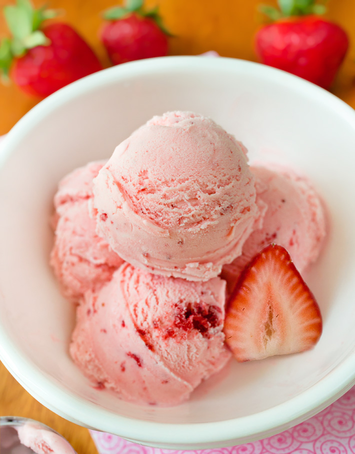 Vegan Strawberry Ice Cream Dessert Vegan Strawberry Ice Cream Dessert
