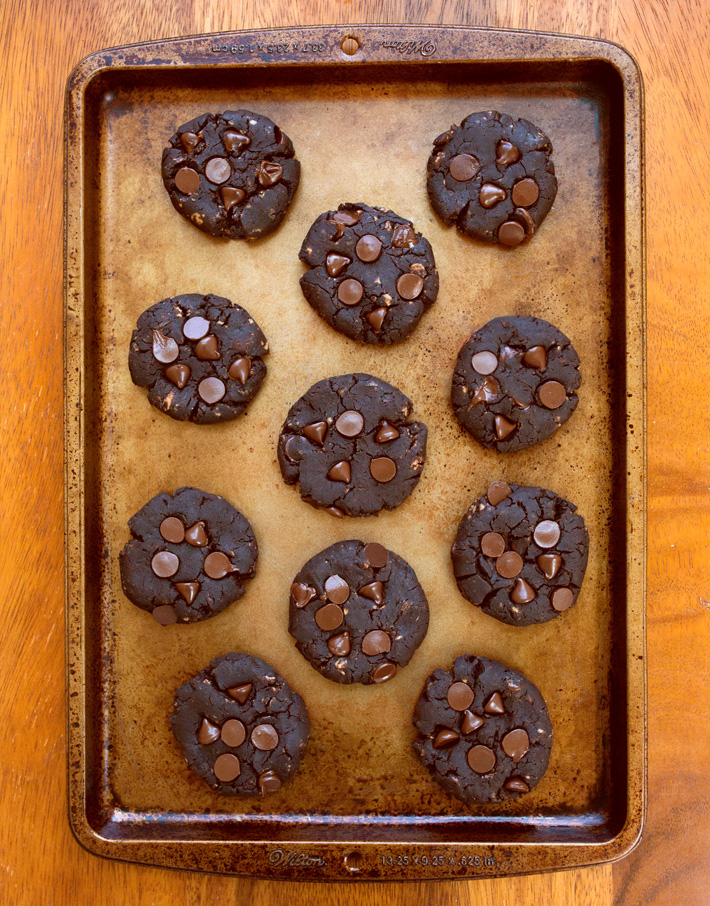High Protein Dark Chocolate Cookies With Peanut Butter High Protein Dark Chocolate Cookies With Peanut Butter