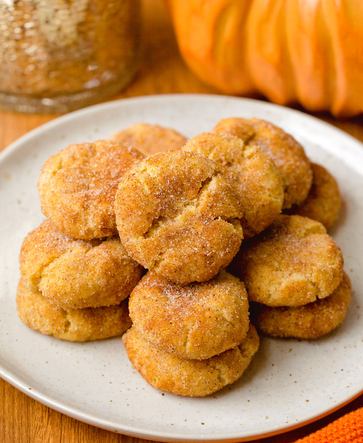 Cinnamon Sugar Pumpkin Cookies Cinnamon Sugar Pumpkin Cookies (vegan)
