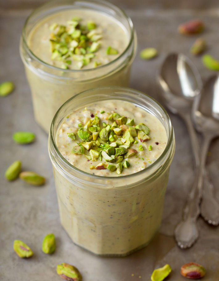 Healthy Pistachio Overnight Oatmeal In A Jar Healthy Pistachio Overnight Oatmeal In A Jar