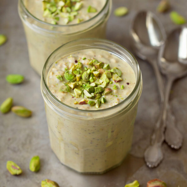 Pistachio Overnight Oats Recipe