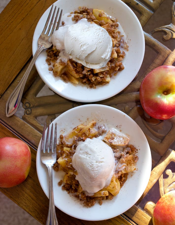 Oil Free Vegan Apple Crisp With Ice Cream Oil Free Vegan Apple Crisp With Ice Cream