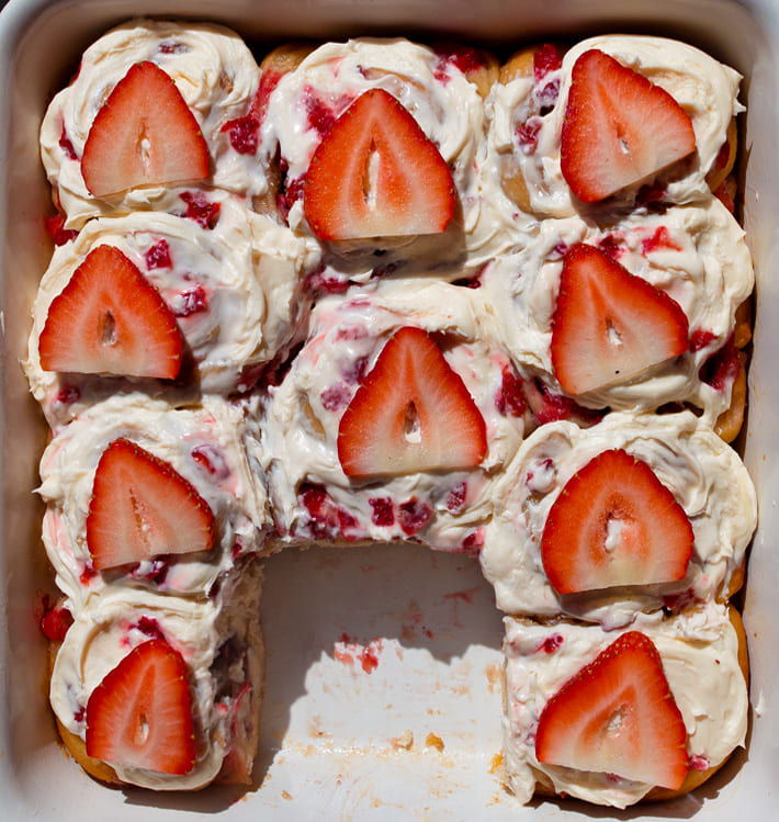Fresh Strawberry Sweet Rolls For Dessert Fresh Strawberry Sweet Rolls For Dessert