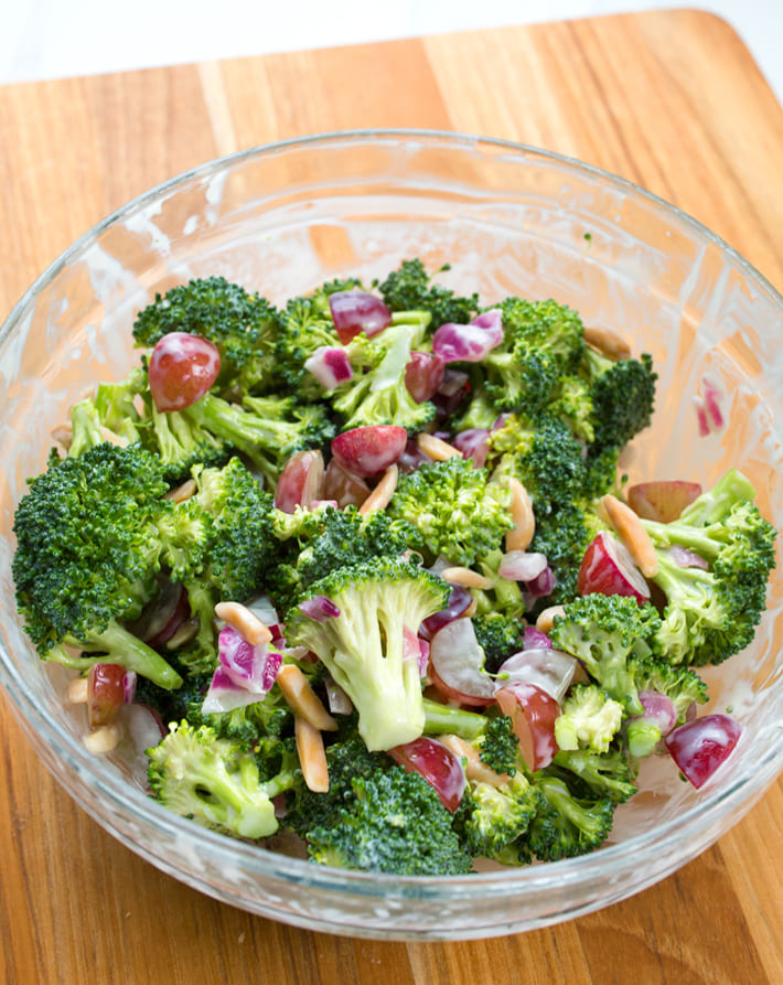 Broccoli Crunch Salad (Mayo Dressing)