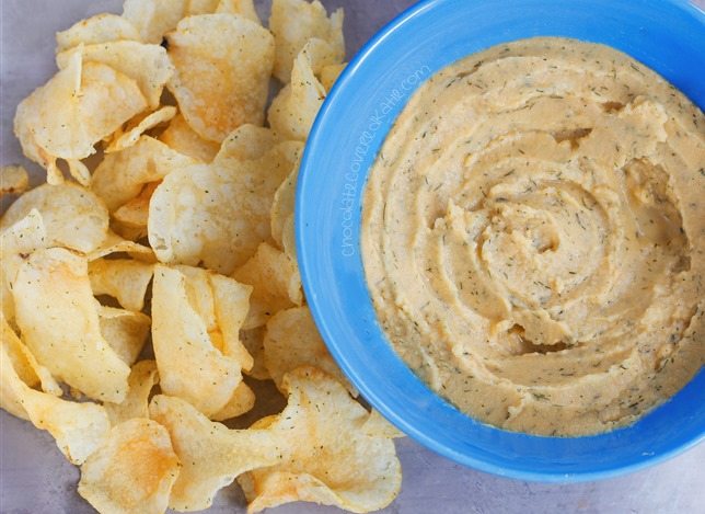 So crazy how much this hummus really does taste just like Cool Ranch Doritos! Recipe link: https://lett-trim.today/2015/05/28/cool-ranch-hummus/ So crazy how much this hummus really does taste just like Cool Ranch Doritos! Recipe link: https://lett-trim.today/2015/05/28/cool-ranch-hummus/