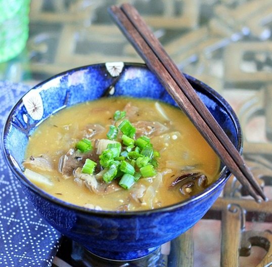 mushroom-miso-soup mushroom-miso-soup