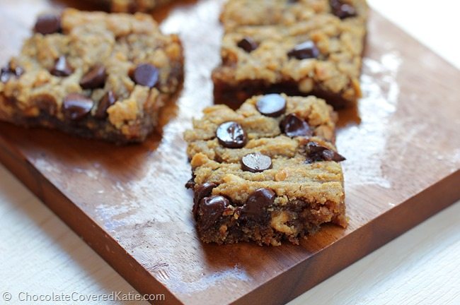 Chocolate Chip Peanut Butter Bars. Recipe: https://lett-trim.today/2015/03/18/chocolate-chip-peanut-butter-bars/ @choccoveredkt Chocolate Chip Peanut Butter Bars. Recipe: https://lett-trim.today/2015/03/18/chocolate-chip-peanut-butter-bars/ @choccoveredkt