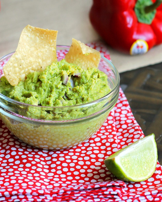 A low-fat alternative to traditional guacamole, with a secret ingredient that boosts the flavor without the calories.  Recipe: https://lett-trim.today/2012/03/08/avocado-free-guacamole/