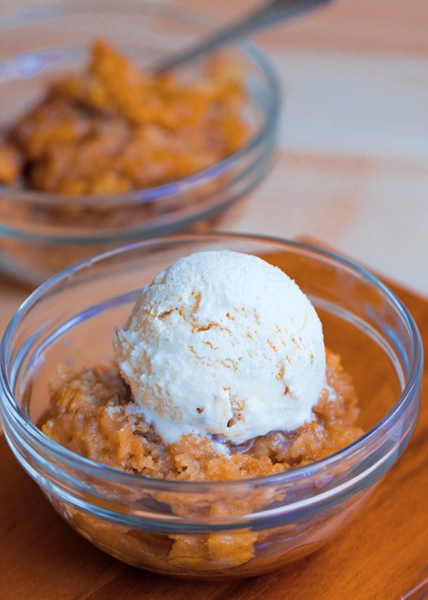 This recipe is like MAGIC! It's cake on the top, with a layer of warm caramel pudding underneath! https://lett-trim.today/2015/11/23/caramel-pudding-cake/ @choccoveredkt