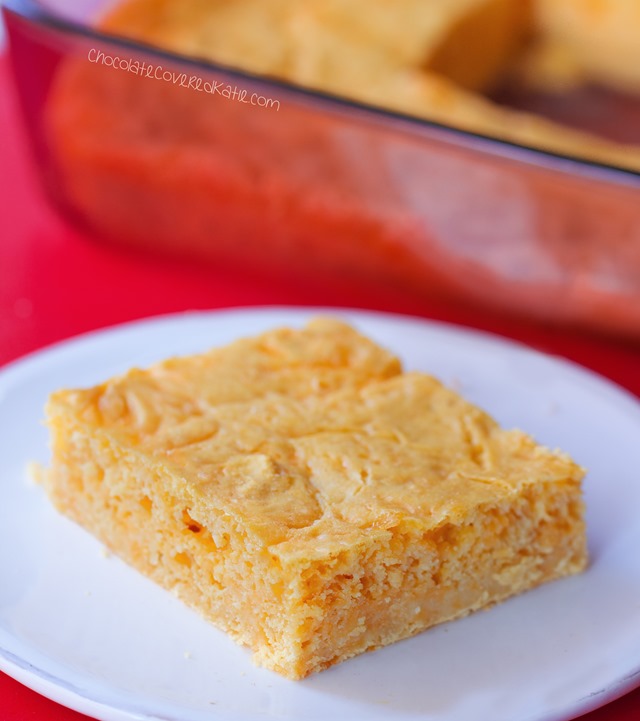 Ingredients: 1 cup milk of choice, 2 tsp vinegar, 1/4 tsp garlic powder... Full recipe link: https://lett-trim.today/2015/05/20/flourless-cheese-bread/ 