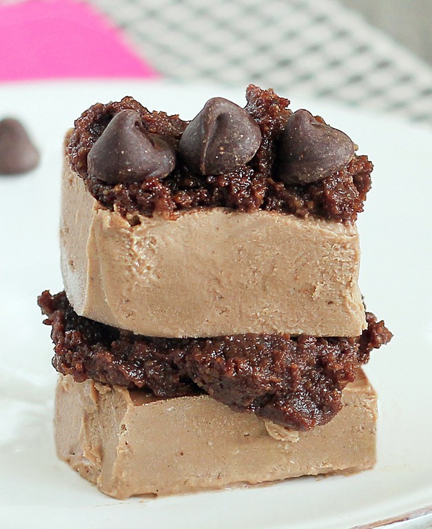 Healthy Nutella Fudge: 1/4 cup cocoa powder, 1 tsp vanilla extract, pinch salt, 1/3 cup... Full recipe: https://lett-trim.today/2012/05/21/triple-chocolate-nutella-fudge/ @choccoveredkt