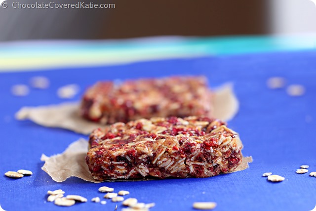 Clif Bars Clif Bars Recipe: https://lett-trim.today/2014/08/28/homemade-clif-bars/