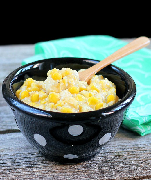 Healthy Corn Casserole - We make this recipe every year for the holidays... it is just as delicious as traditional corn casserole, and no one can ever guess it isn't full of butter and fat! https://lett-trim.today/2012/06/22/healthy-corn-casserole/ @choccoveredkt