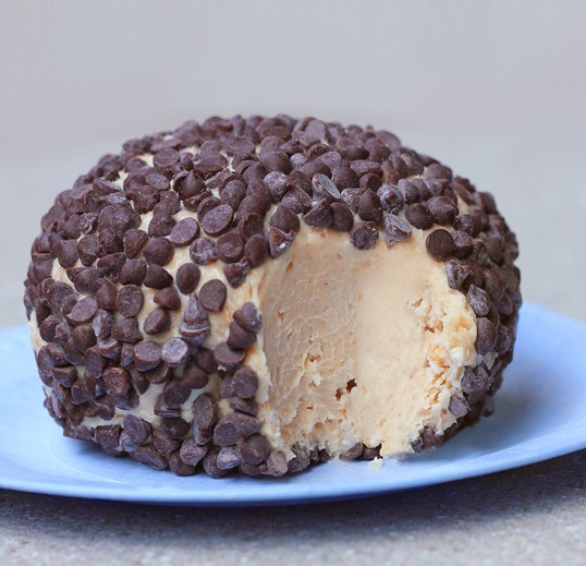 Peanut Butter Chocolate Chip Cheeseball Peanut Butter Chocolate Chip Cheeseball