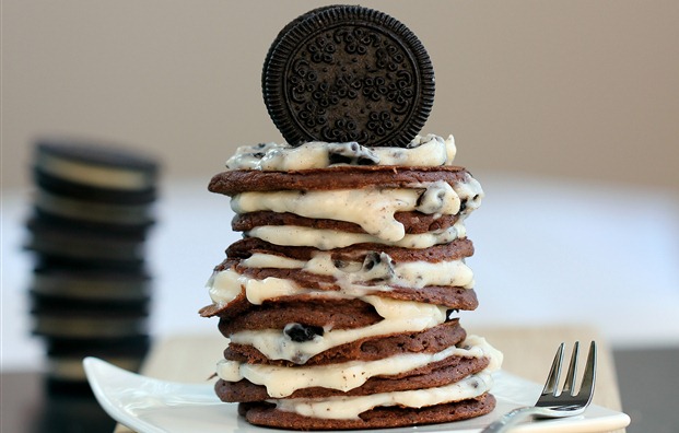 oreo cookie pancakes oreo cookie pancakes