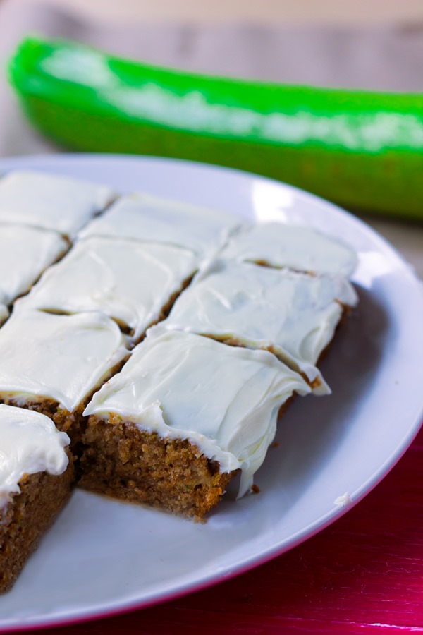 Irresistibly light and moist zucchini cake from @choccoveredkt, with a full cup of zucchini packed into the recipe! https://lett-trim.today/2015/07/20/zucchini-cake-recipe/ Irresistibly light and moist zucchini cake from @choccoveredkt, with a full cup of zucchini packed into the recipe! https://lett-trim.today/2015/07/20/zucchini-cake-recipe/