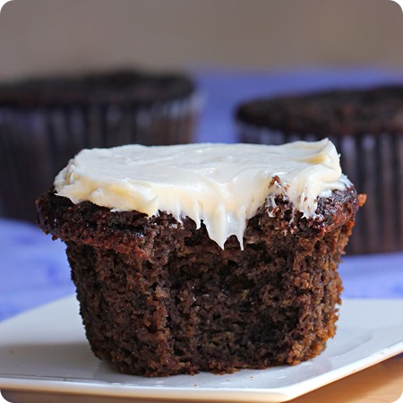 Healthy Chocolate Zucchini Muffins